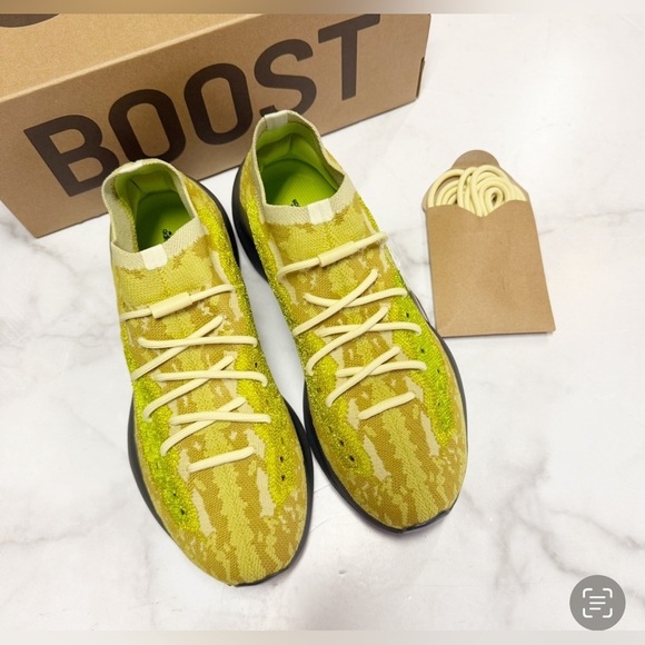 adidas Yeezy Boost 380 Size 12 in Hylte Glow NEW! - Picture 1 of 9